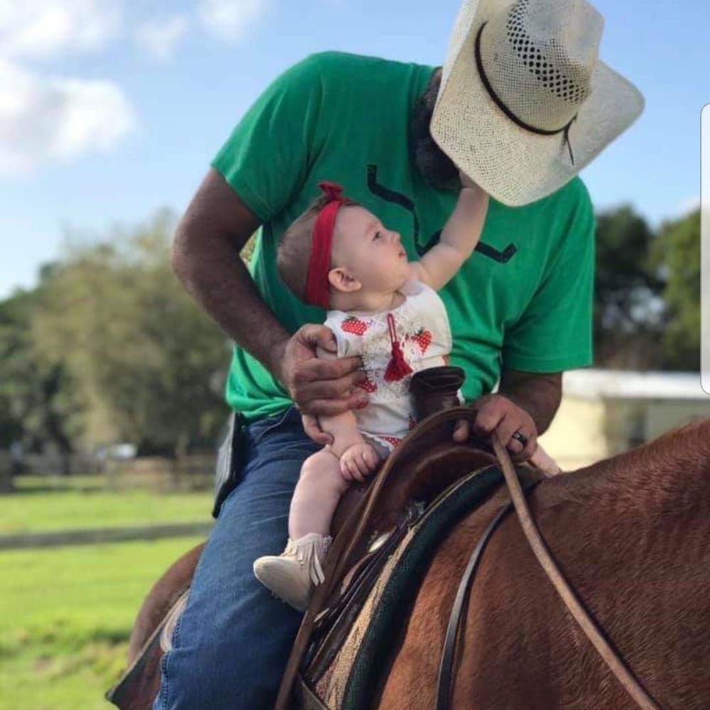 Meet your Posher, Clay